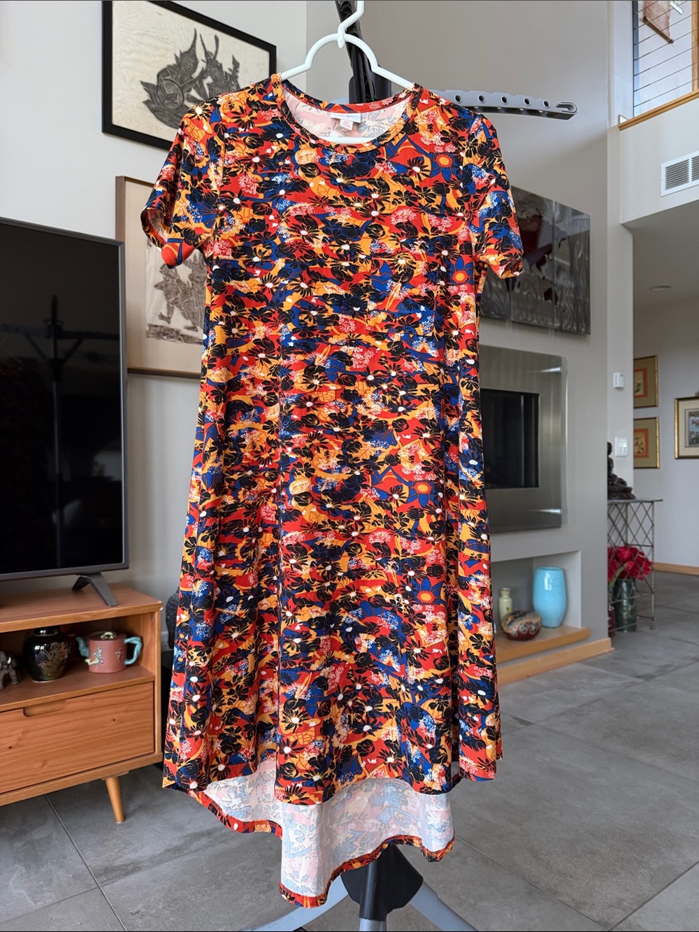 LulaRoe Floral Red Orange Yellow Blue motif Short Sleeve Swing Dress High Low XS